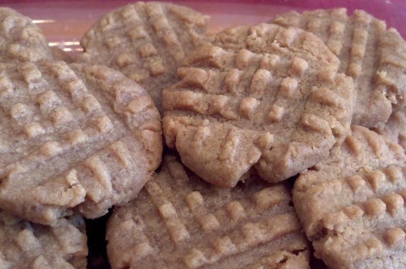 5 Ingredient Peanut Butter Cookies